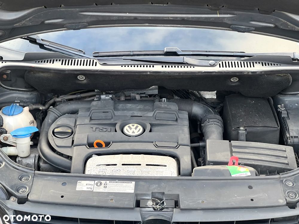 Volkswagen Touran - 11