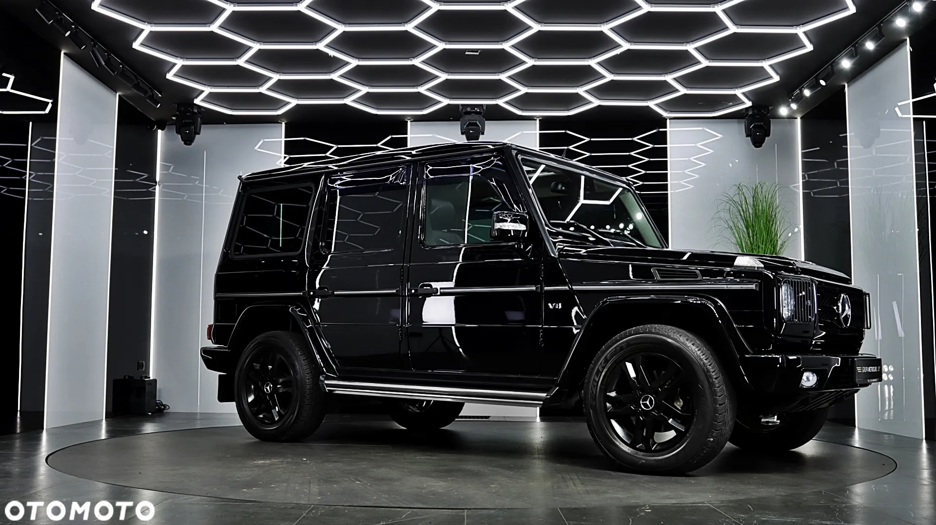 Mercedes-Benz Klasa G 500 L - 12