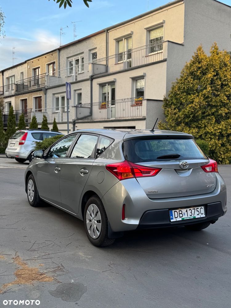 Toyota Auris - 6