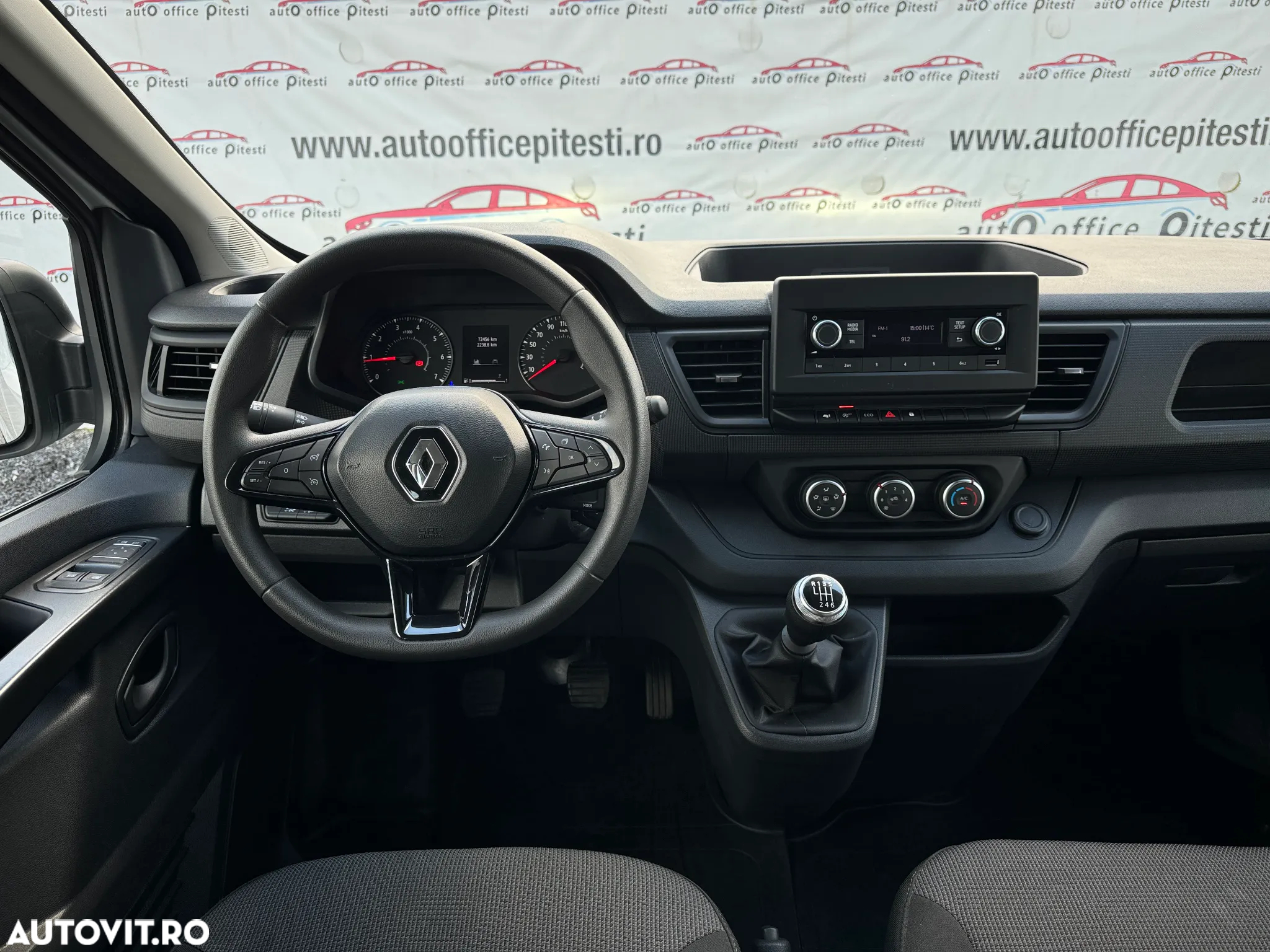 Renault Trafic Combi 2.0 Blue dCi 110 S&S L1 8+1 Life - 9