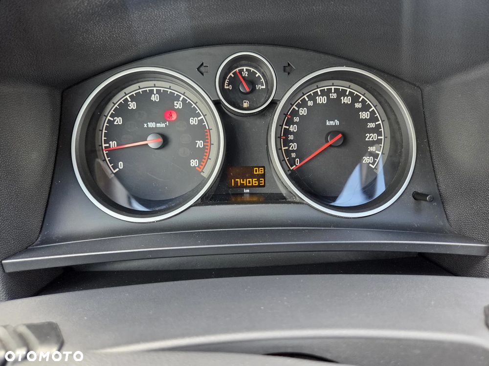 Opel Zafira - 9