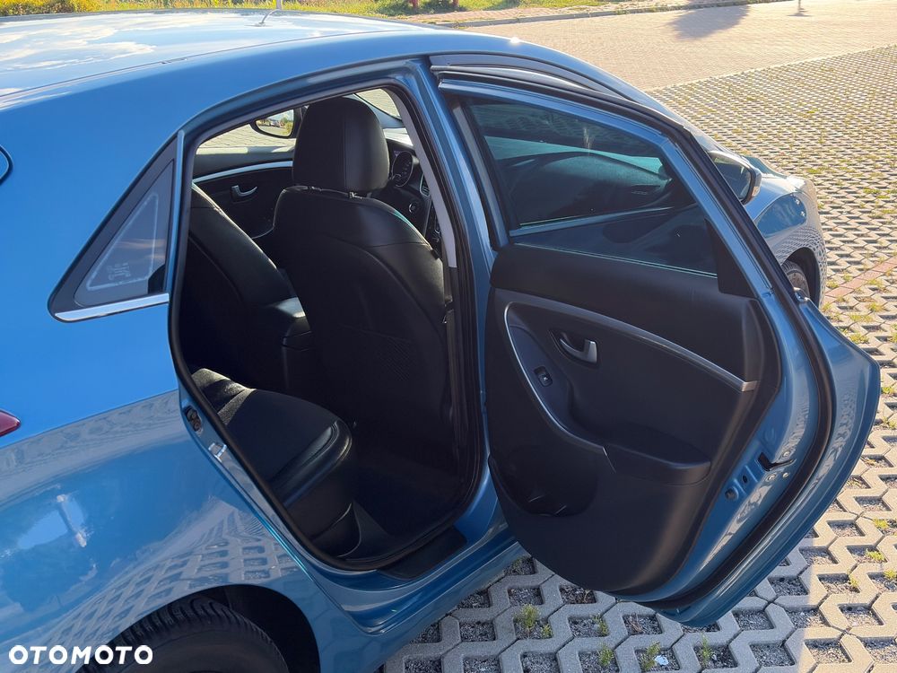 Hyundai i30 blue 1.6 CRDi DCT Style - 33