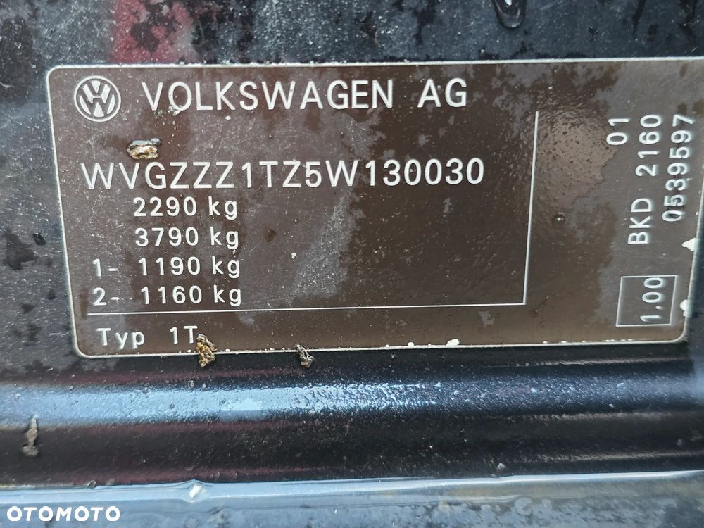 Volkswagen Touran - 11