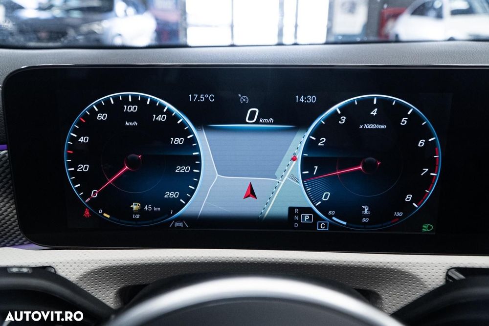 Mercedes-Benz CLA 180 7G-DCT Progressive - 36