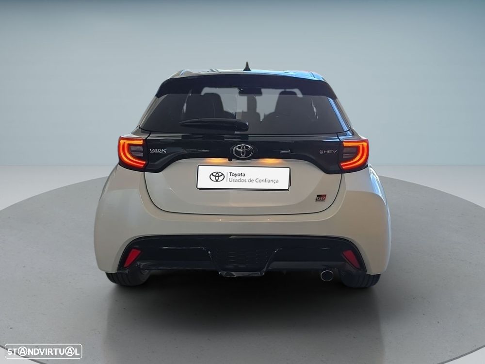 Toyota Yaris - 13