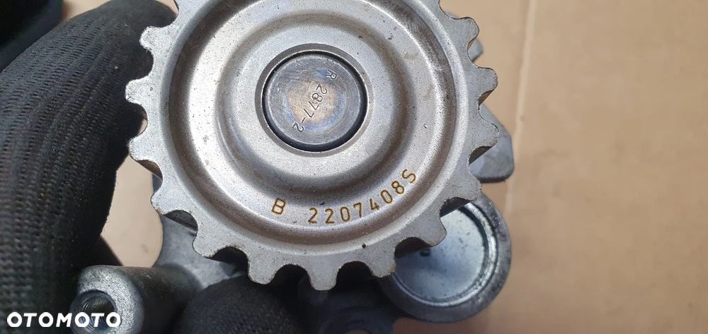 Pompa wody VW Passat B6 B7 2.0 TDI - 4