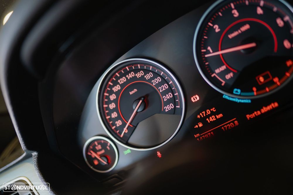 BMW 318 d Pack M - 31