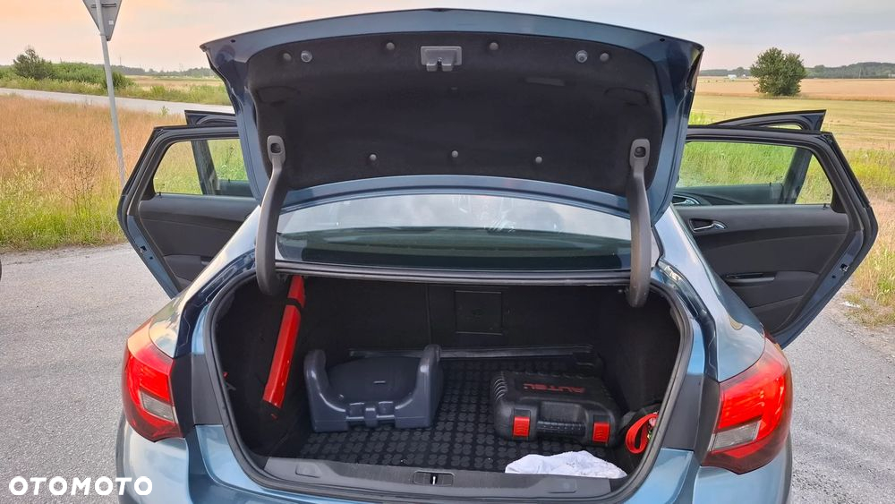 Opel Astra III 1.6 - 4