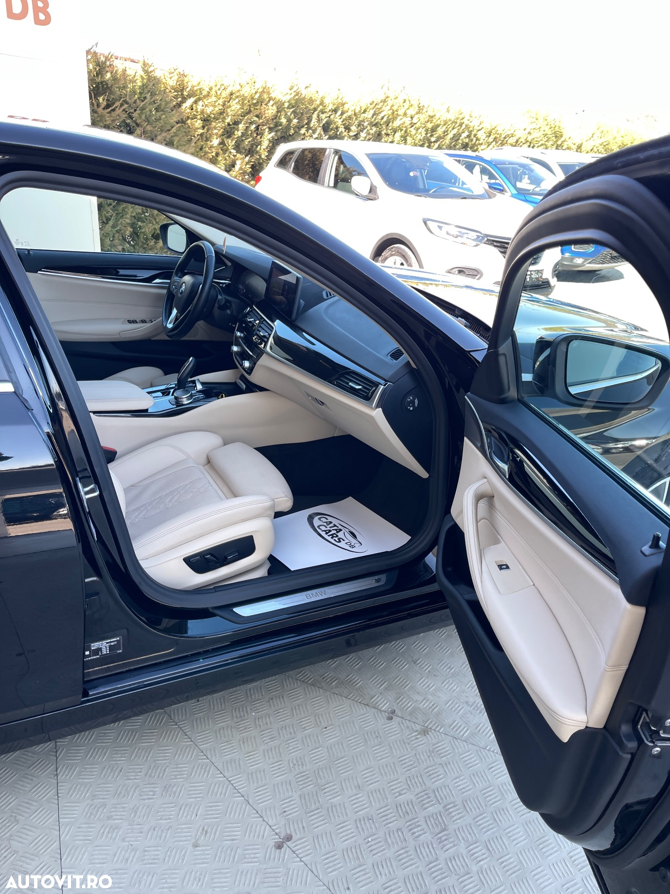 BMW Seria 5 520i AT MHEV - 21