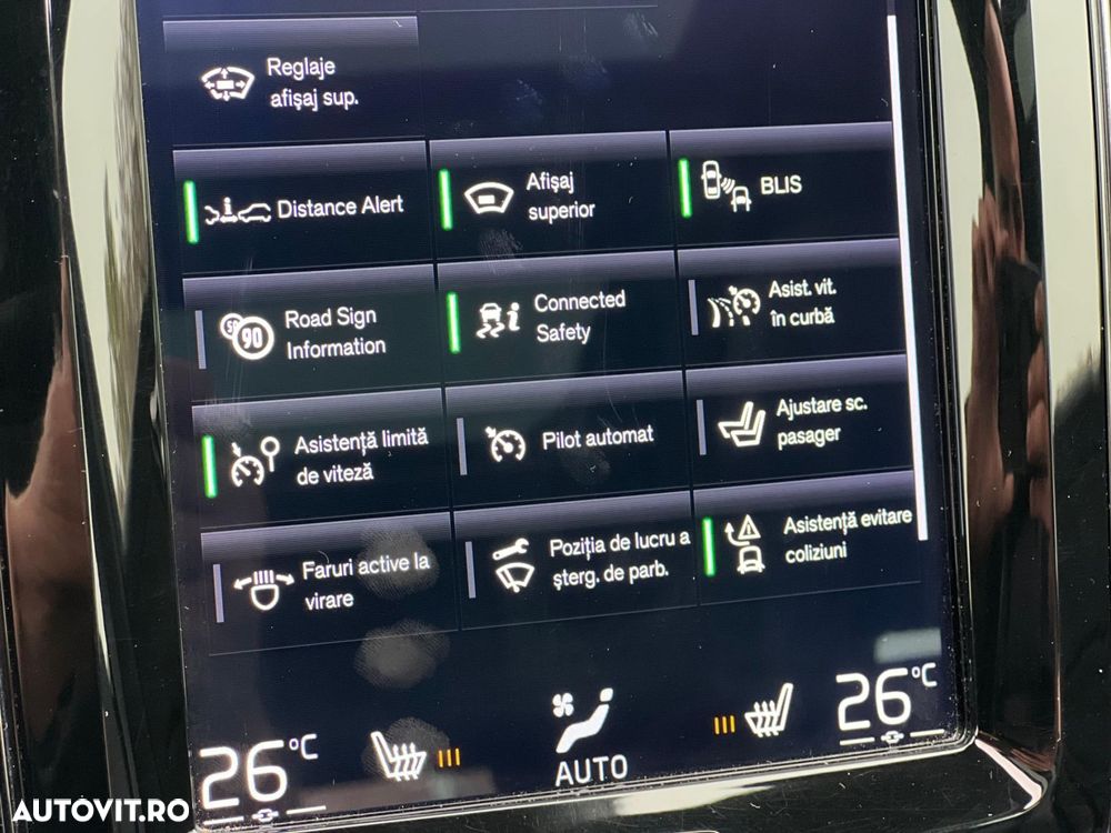 Volvo XC 60 T8 Twin Engine AWD R-Design - 25