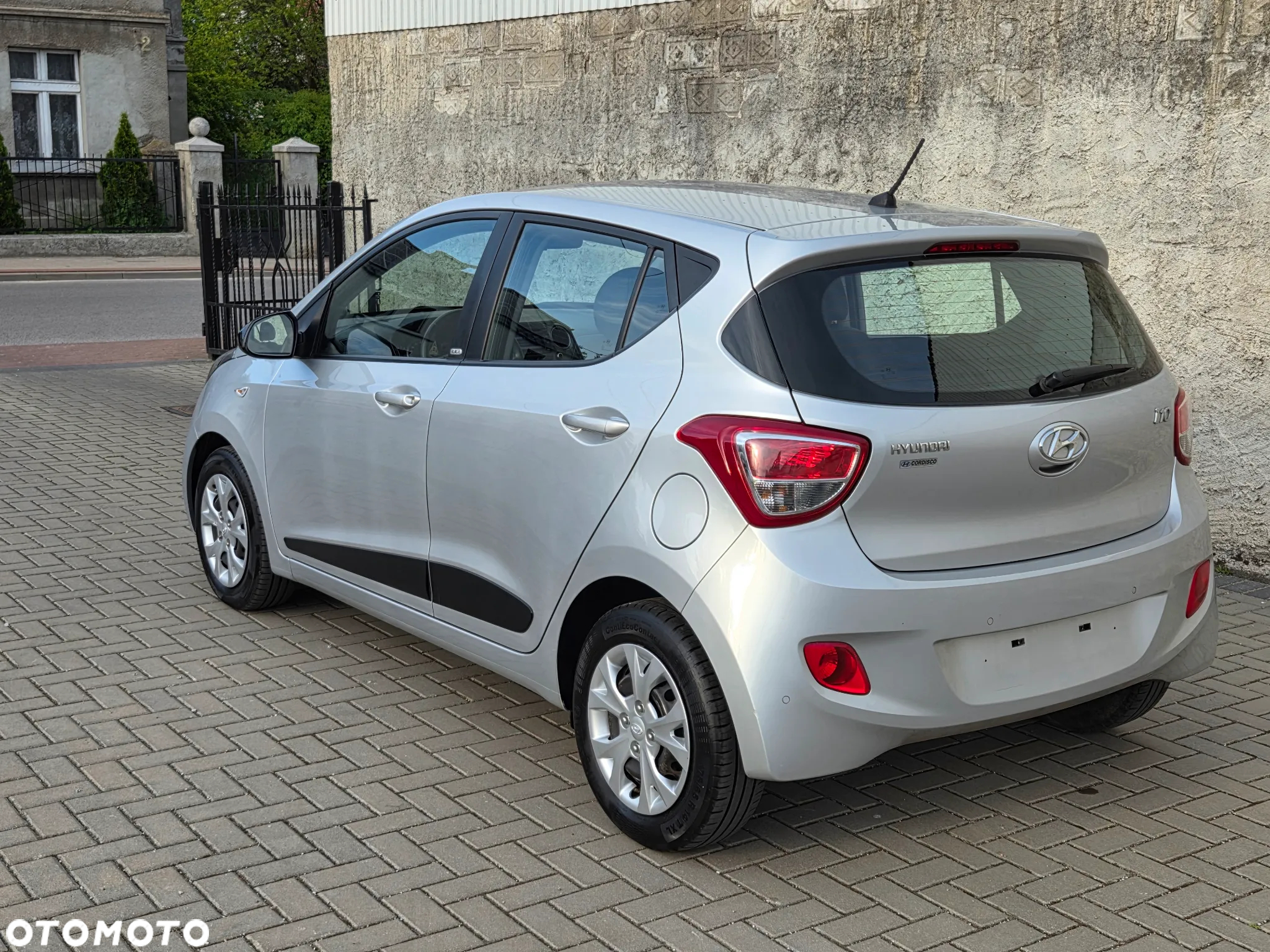 Hyundai i10 1.0 Black Line - 4