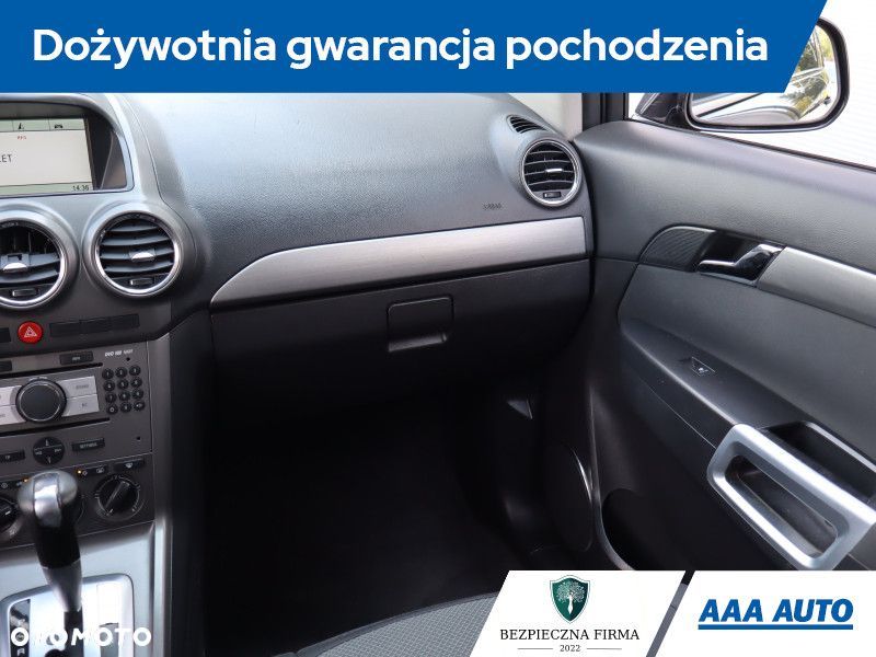 Opel Antara - 10