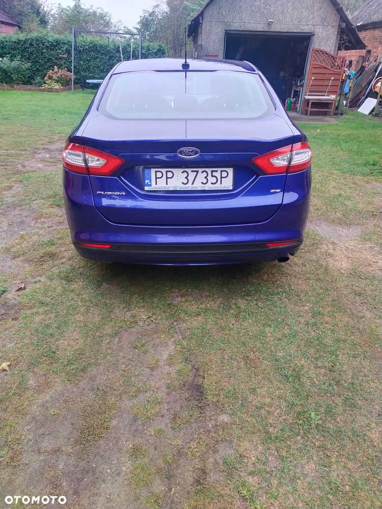 Ford Fusion - 8
