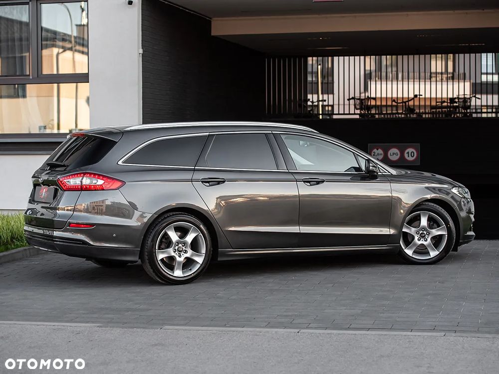 Ford Mondeo 2.0 TDCi Titanium PowerShift - 4