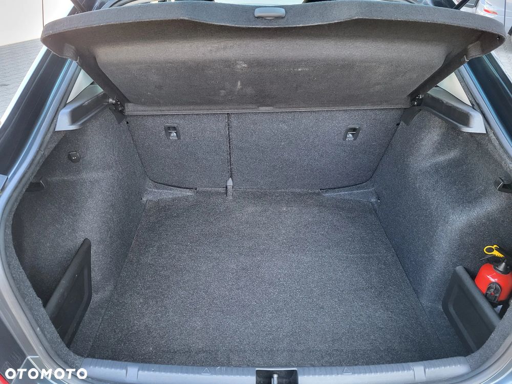 Skoda RAPID 1.0 TSI Style - 12