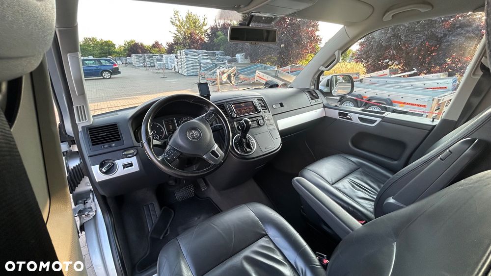 Volkswagen Multivan - 29