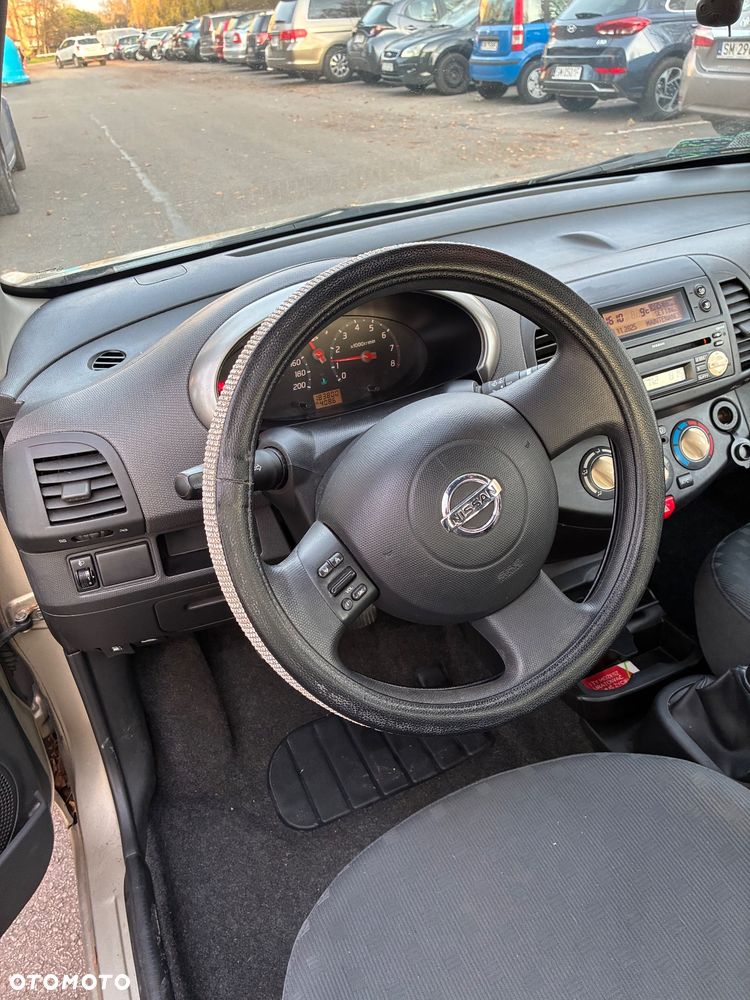 Nissan Micra - 5