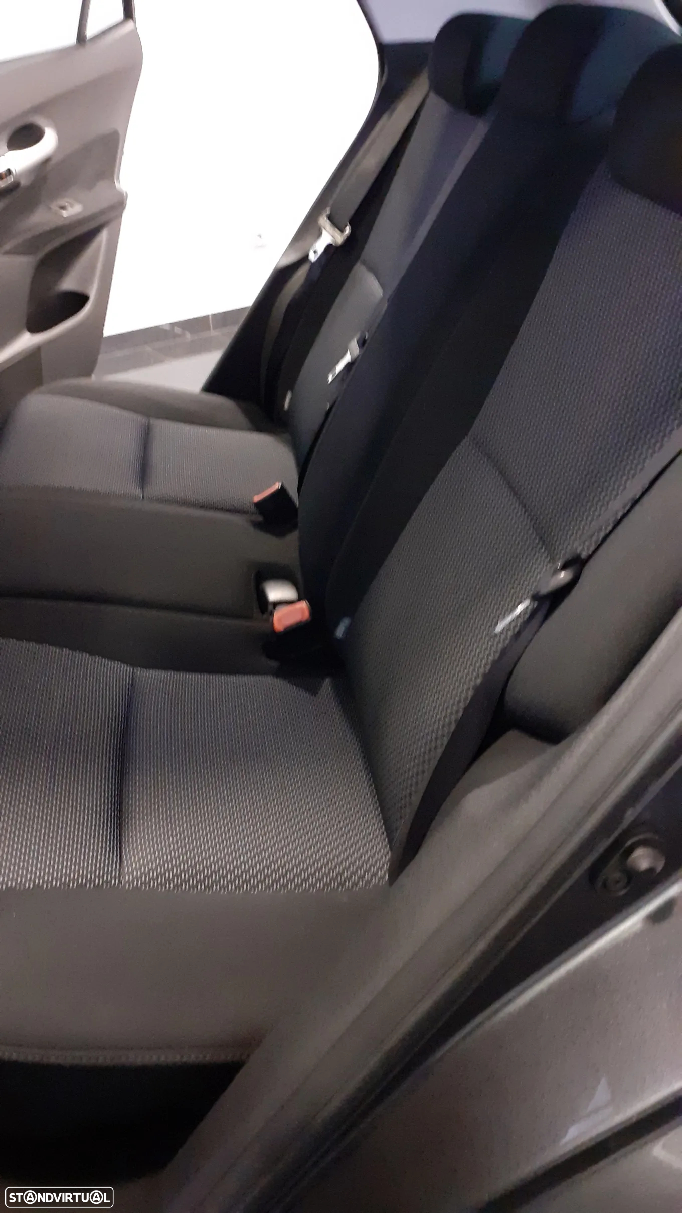 Toyota Auris 1.4 VVT-i AC - 16