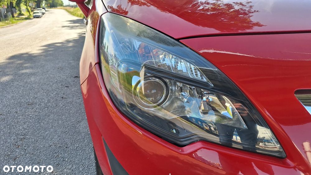 Opel Meriva - 10
