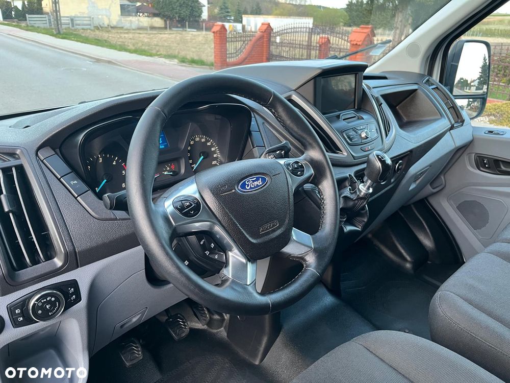 Ford Transit - 17
