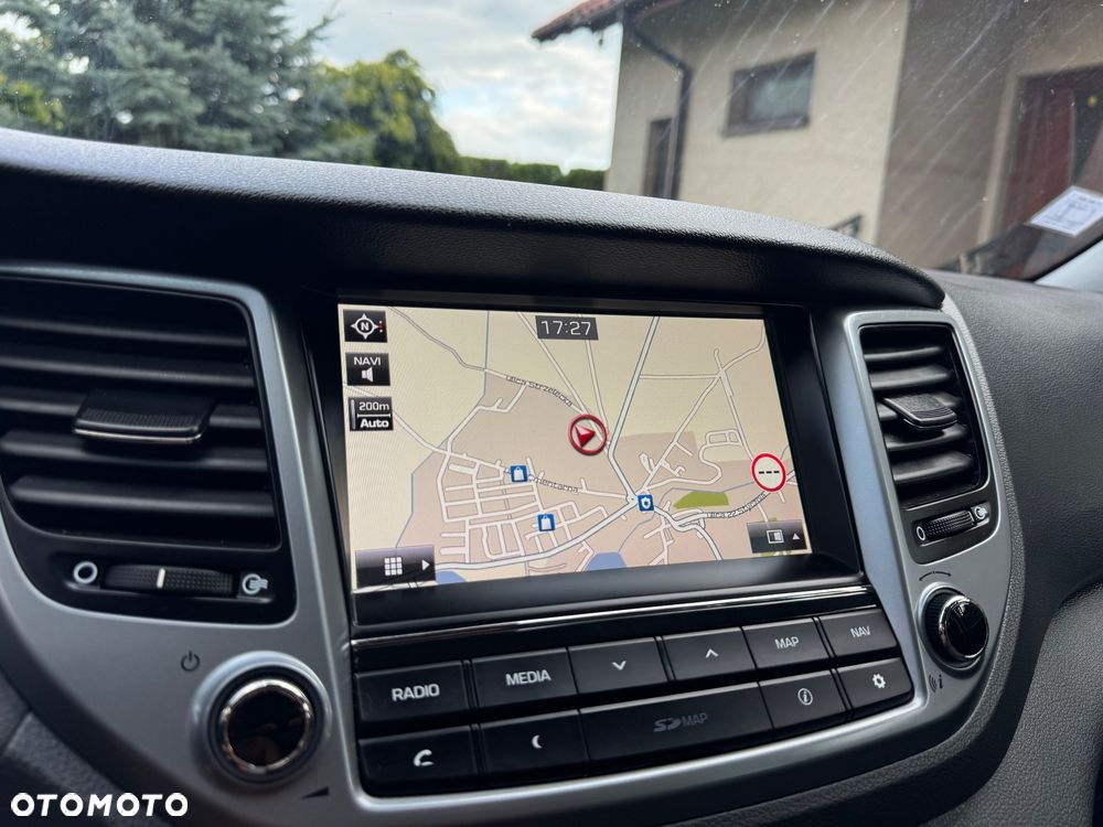 Hyundai Tucson 2.0 CRDI BlueDrive Style 2WD - 11