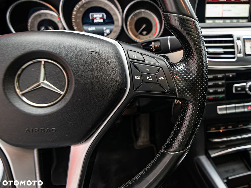 Mercedes-Benz Klasa E - 17