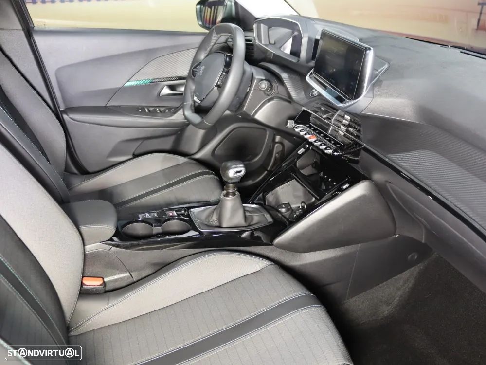 Peugeot 2008 1.2 PureTech Allure Pack - 15