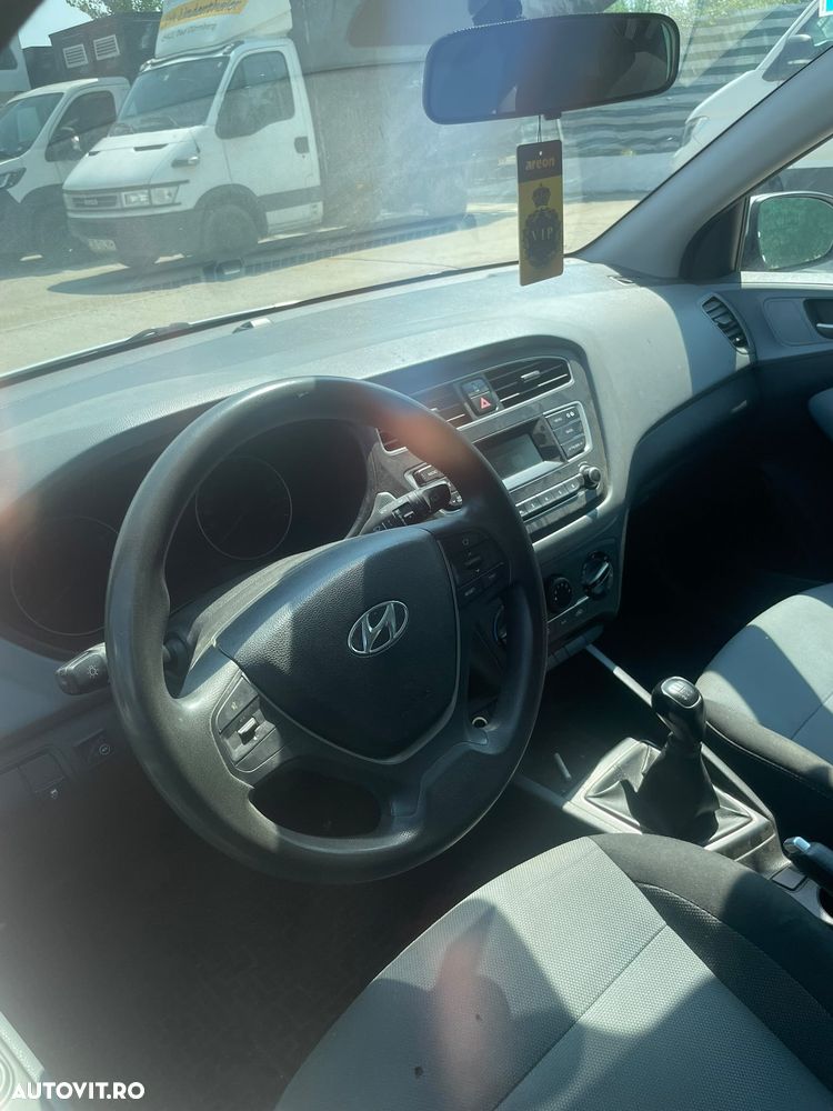 Hyundai i20 - 7
