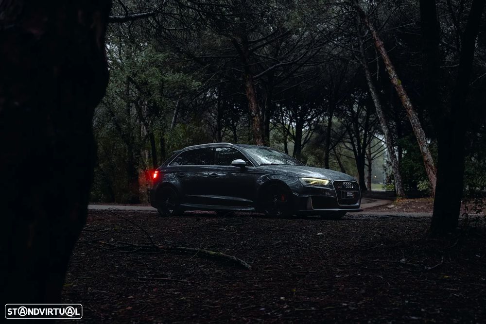 Audi RS3 Sportback 2.5 TFSI quattro S tronic - 3