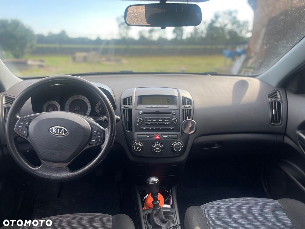 Kia Ceed 1.4 Comfort - 2