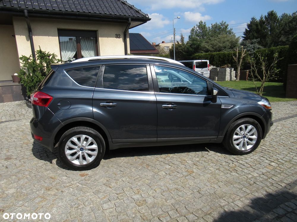 Ford Kuga 2.0 TDCi 2x4 Titanium - 13
