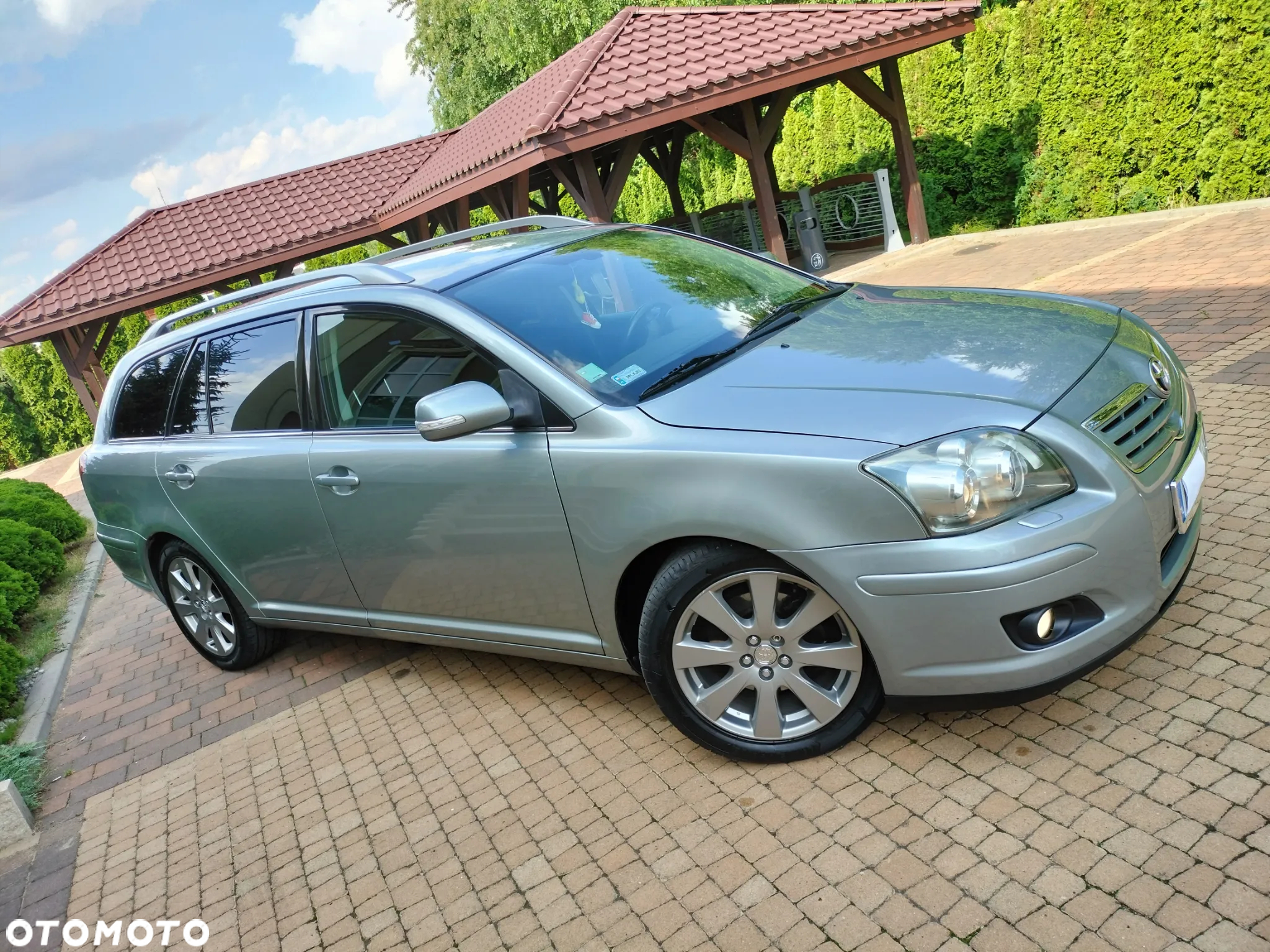 Toyota Avensis 2.0 D-4D Sol+NAVI - 24