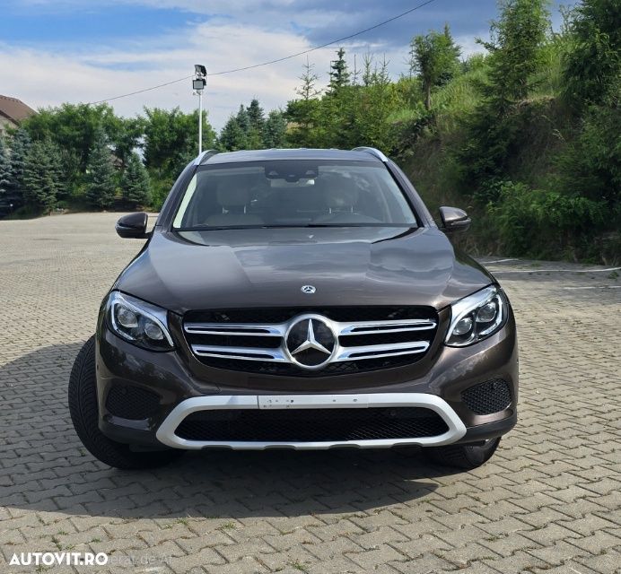 Mercedes-Benz GLC - 22
