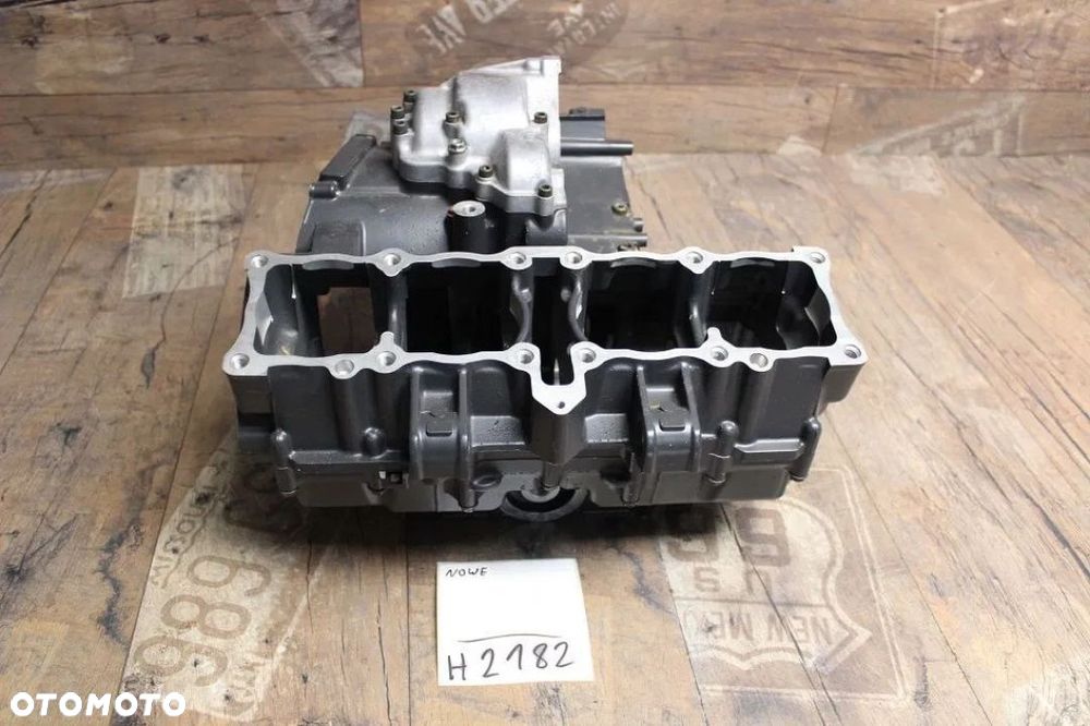 SILNIK KARTERY BLOK SUZUKI GSXR 750 GSX-R750 - 1