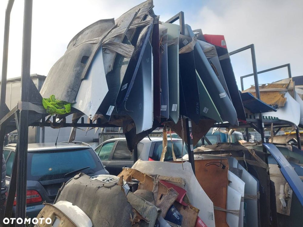 MASKA + BŁOTNIK PRAWY PRZÓD + LAMPA PRAWY PRZÓD COLT VI 04-08 21H - 15