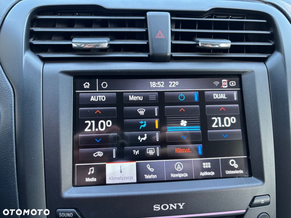 Ford Fusion 2.0 EcoBoost Titanium - 33