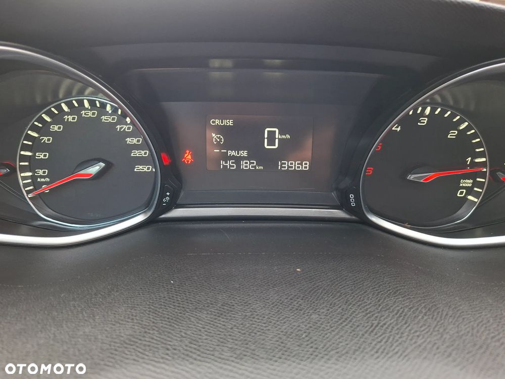 Peugeot 308 SW 1.6 BlueHDi Business Line S&S - 29