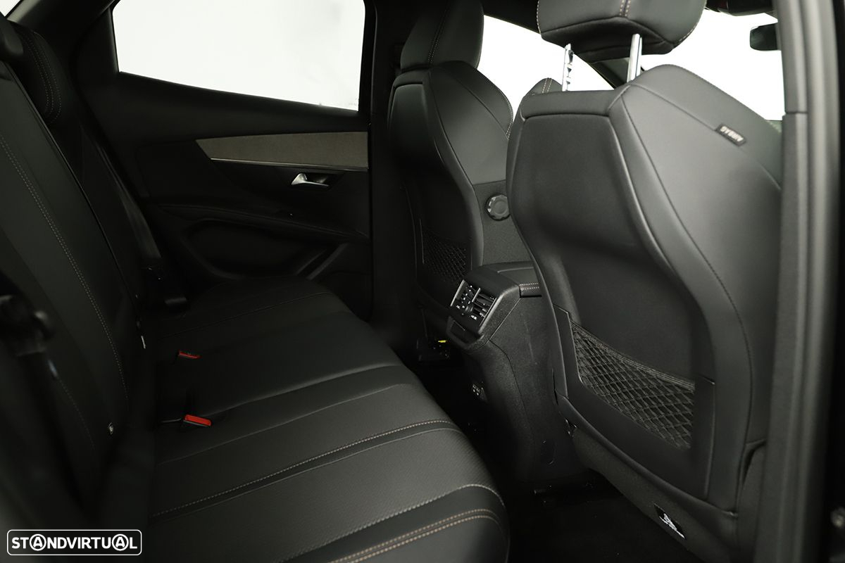 Peugeot 3008 1.2 PureTech GT EAT8 - 23
