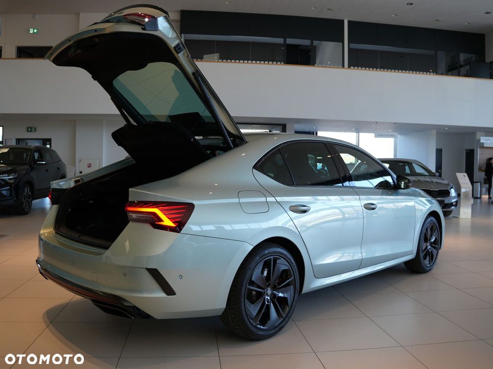 Skoda Octavia 2.0 TSI RS DSG - 15