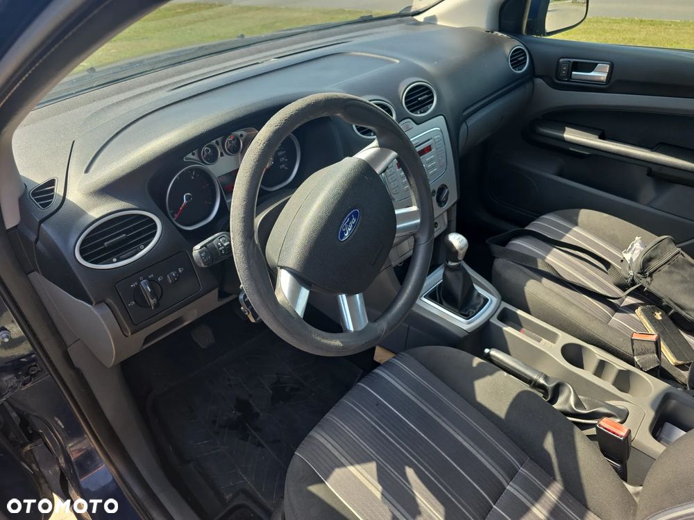 Ford Focus - 10