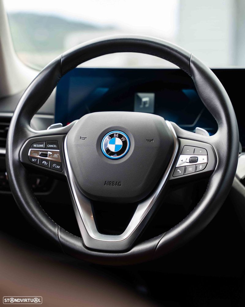 BMW 320 e Aut. Advantage - 19
