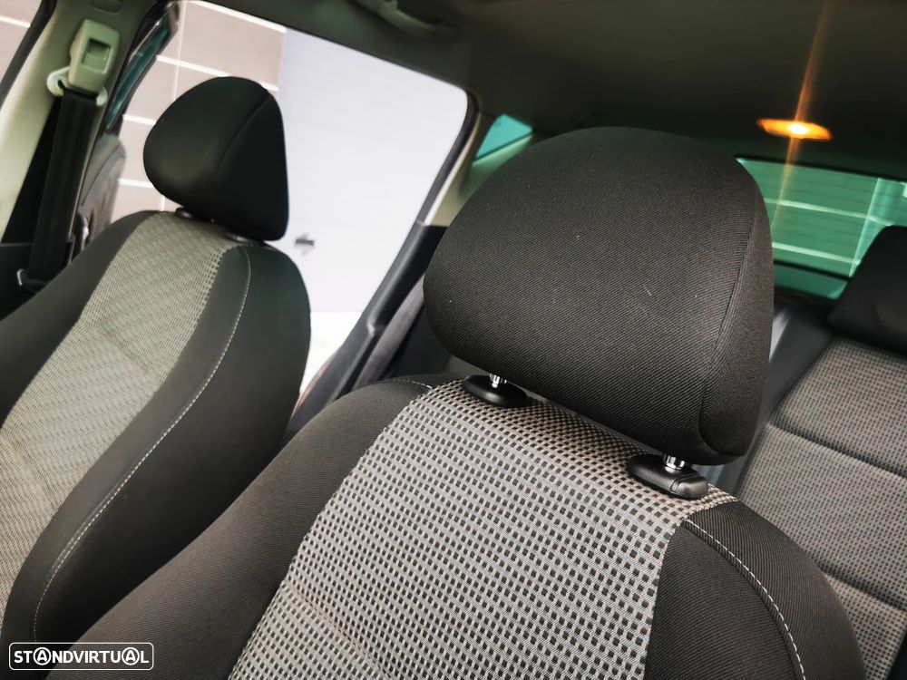 Peugeot 207 SW 1.4 Sport - 16