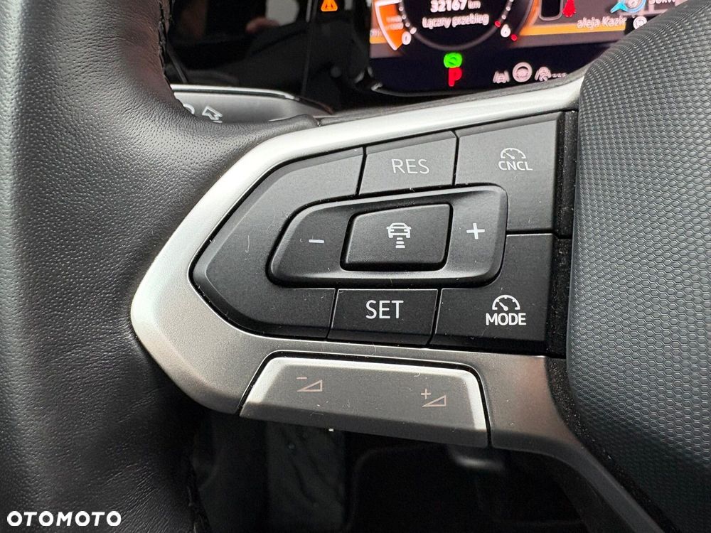 Volkswagen Golf 2.0 TDI Style DSG - 23