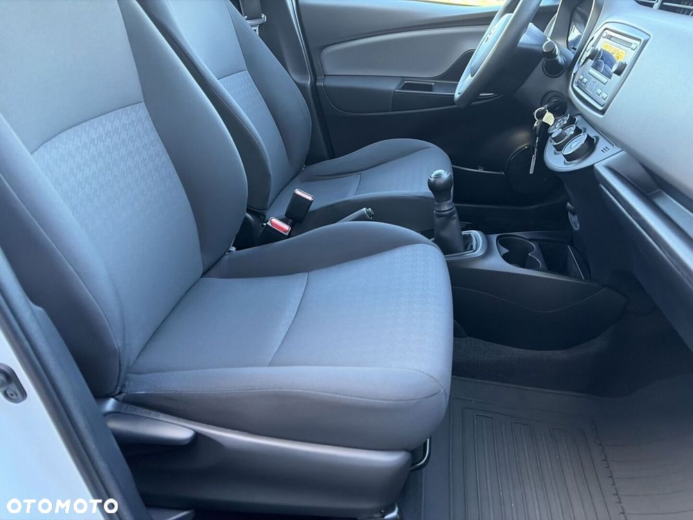 Toyota Yaris - 8