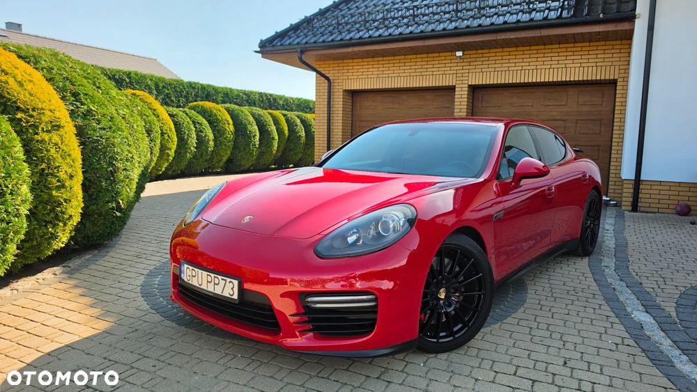 Porsche Panamera GTS - 12