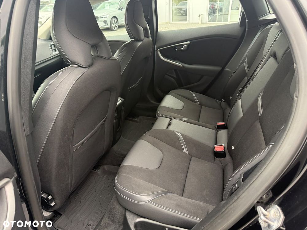 Volvo V40 - 13