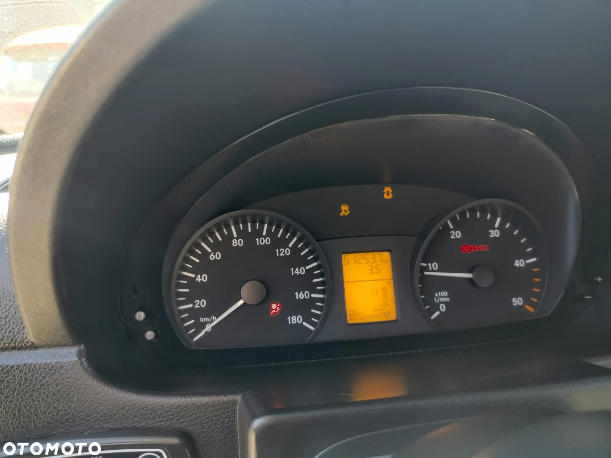 Mercedes-Benz Sprinter - 8