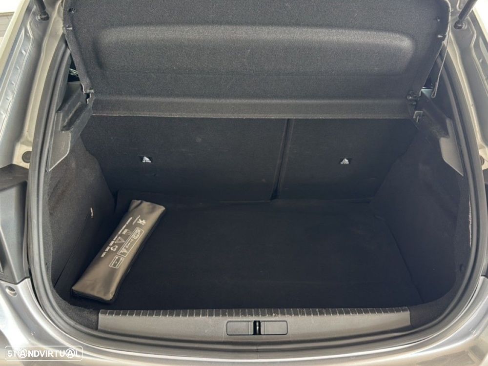 Peugeot 208 1.2 PureTech Active Pack - 6