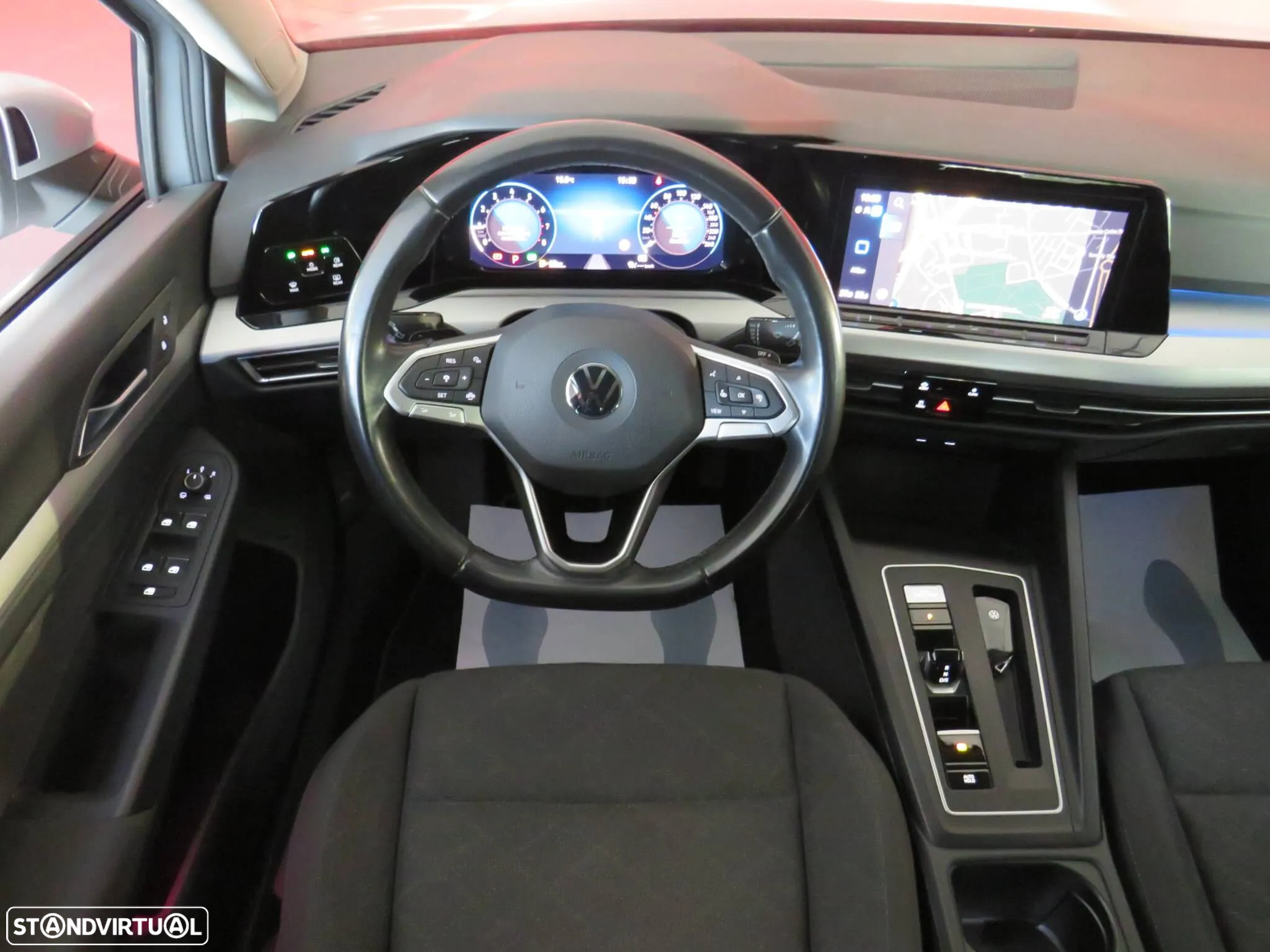 VW Golf 1.0 eTSI Life DSG - 14