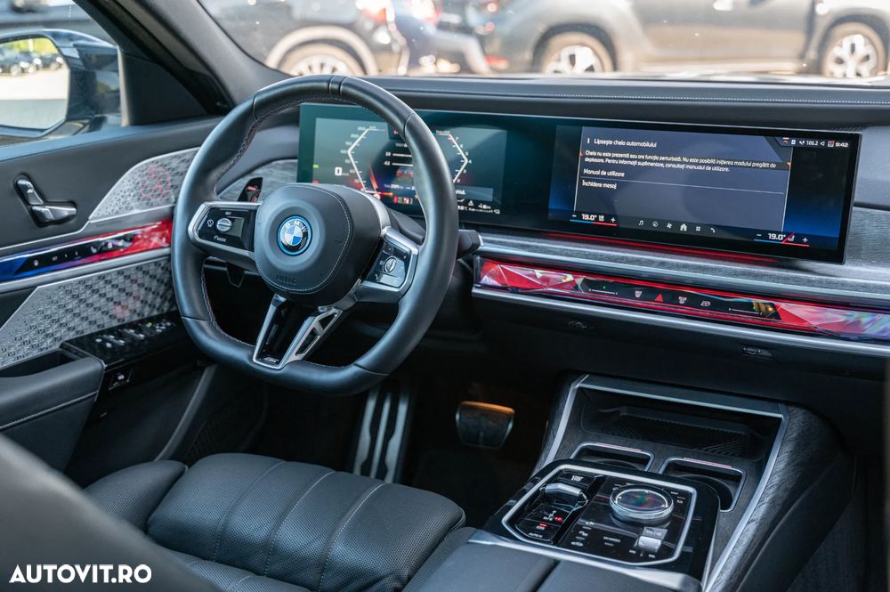 BMW M7 M760e xDrive - 18